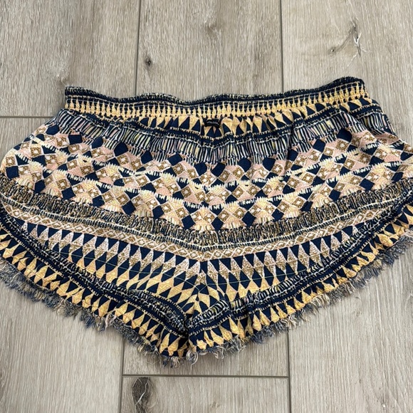 Volcom High Waist Blue and Yellow Patterned Shorts with Bohemian Trim. Size M. - Picture 5 of 5
